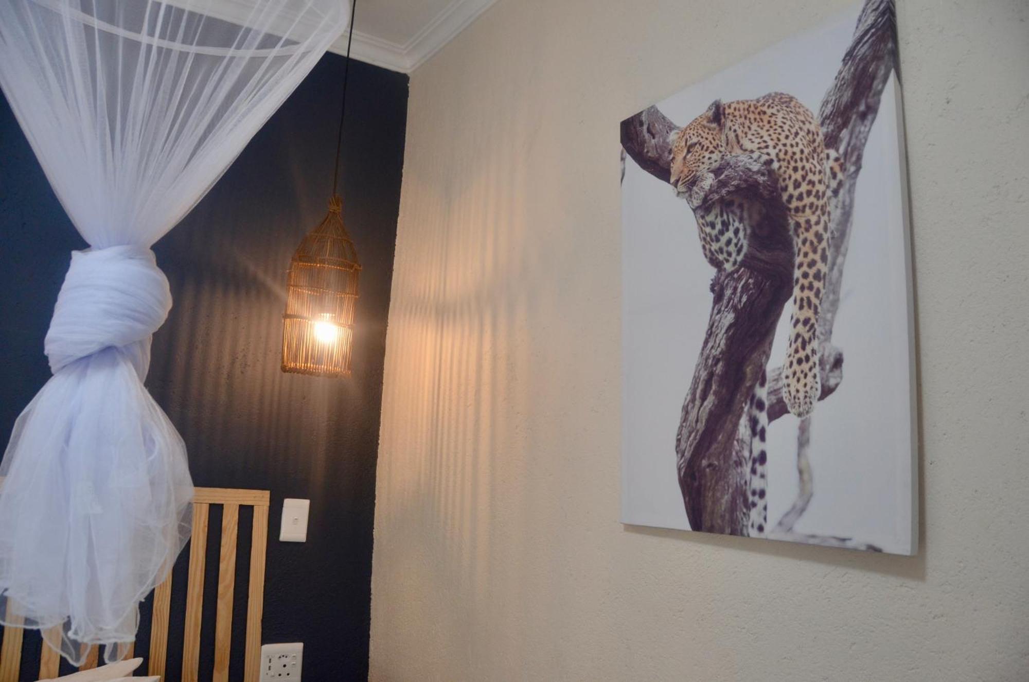 Kholiwe On Kruger Lodge & Safaris Marloth Park Exterior photo