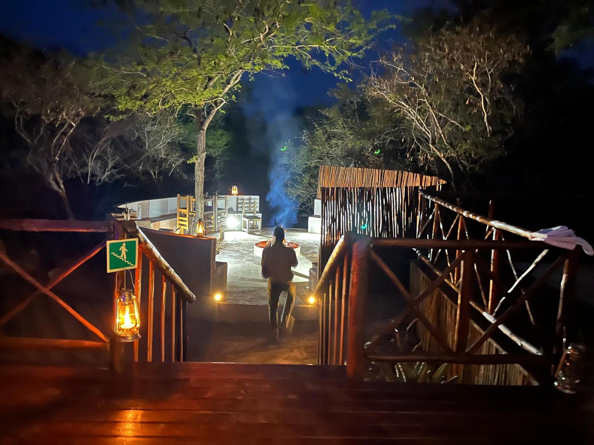 Kholiwe On Kruger Lodge & Safaris Marloth Park Exterior photo